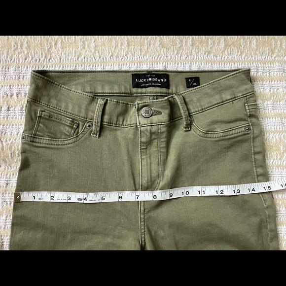 Lucky Jeans - Picture 2 of 4